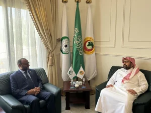 وزير الشؤون الإسلامية بجمهورية المالديف يزور صندوق التضامن الإسلامي بمنظمة التعاون الإسلامي