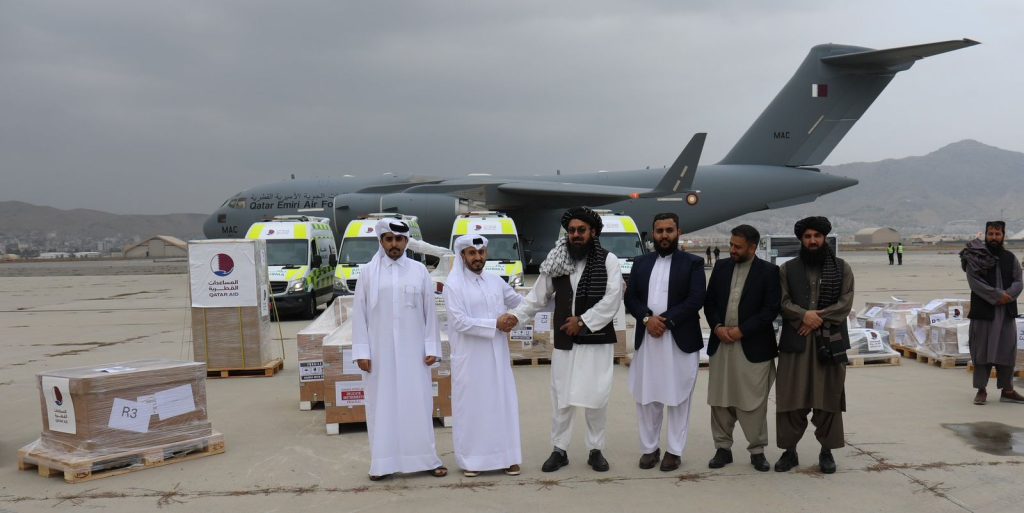 Isang Qatari plane ang dumating sa Kabul na may dalang tulong medikal sa mga mamamayang Afghan