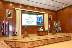 الأمين العام المساعد للشؤون السياسية بمنظمة التعاون الإسلامي يقدم محاضرة في أكاديمية الدراسات الاستراتيجية والدفاعية بسلطنة عمان