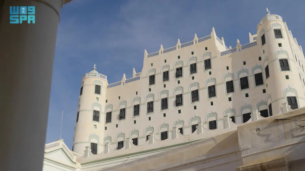 عبر تنفيذ البرنامج السعودي لتنمية وإعمار اليمن.. ترميم شامل يعيد الحياة لقصر سيئون التاريخي في حضرموت