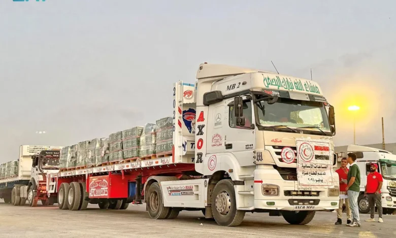 Boshqalarning xotinlarining onalari aks etgan porno Semiz qiz sik porno soradi