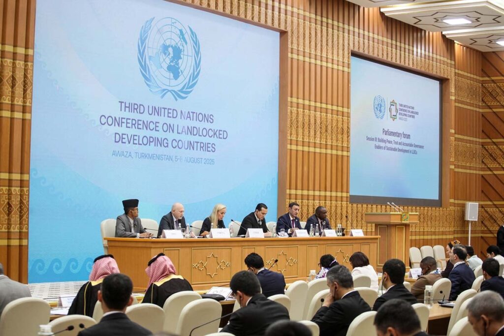 جلسات مواضيعية في ثاني أيام المؤتمر الثالث للأمم المتحدة للدول النامية غير الساحلية في أوازا بتركمانستان