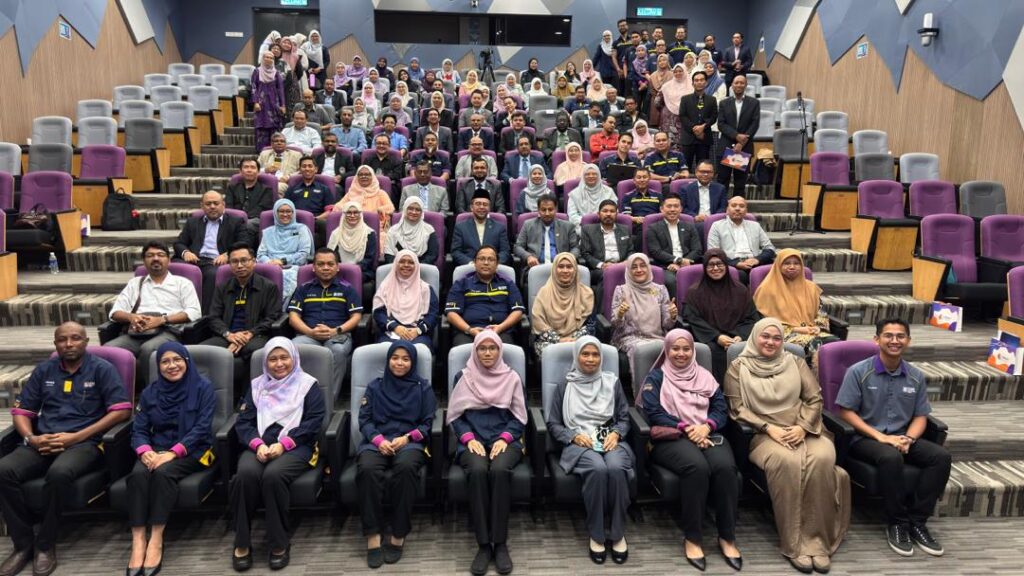 كومستيك وجامعة UiTM  تنظمان ورشة عمل دولية في ماليزيا حول الذكاء الاصطناعي والأمن السيبراني