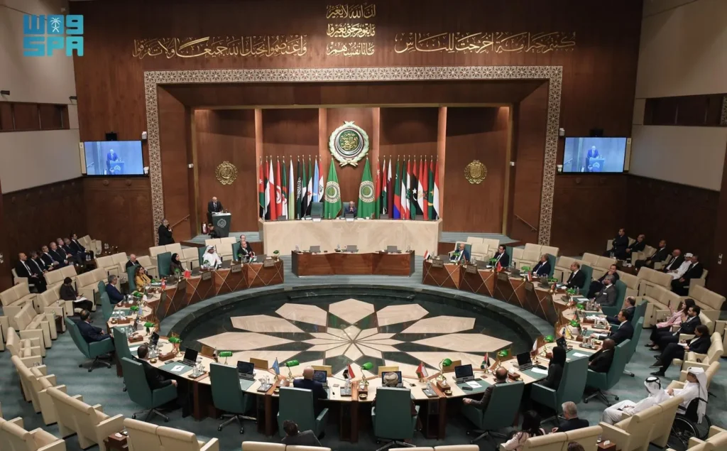 رئيس الوزراء اللبناني يدعو المجتمع الدولي لإلزام إسرائيل بالانسحاب الكامل من أراضي بلاده