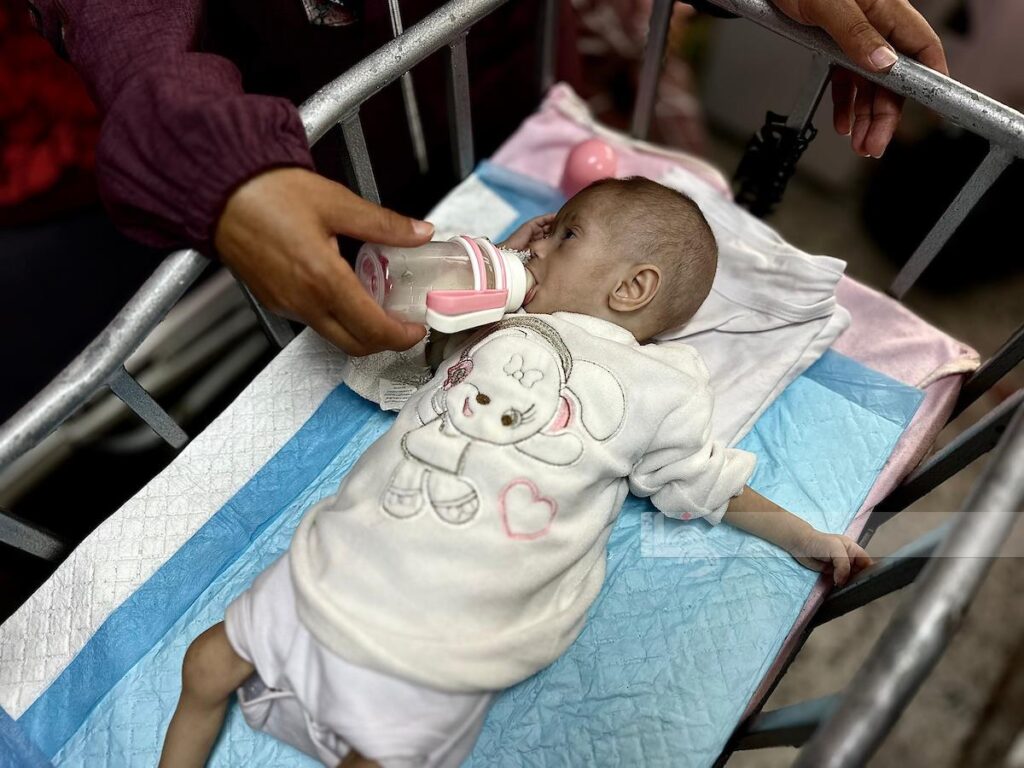 منظمة الصحة العالمية: 100 ألف طفل في غزة سيعانون سوء تغذية حاد بحلول الشهر المقبل