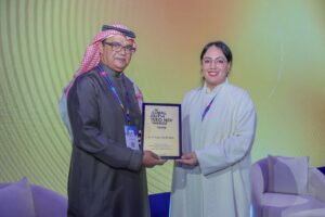 اتحاد وكالات أنباء “التعاون الإسلامي” يُكرَّم خلال قمة “بريديج” في أبوظبي