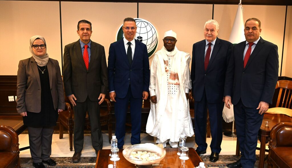 الأمين العام لمنظمة التعاون الإسلامي يستقبل الوفود المشاركة في الاجتماع التشاوري لآلية التنسيق المشتركة للمنظمات الثلاث لدعم القضية الفلسطينية