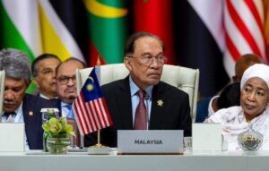 رئيس وزراء ماليزيا: الهجوم على قطر يعكس الاستهتار بالقانون الدولي ويستدعي اتخاذ إجراءات عاجلة