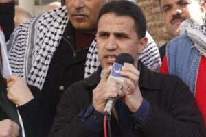 وقفة إسناد وسط مدينة نابلس تطالب المجتمع الدولي بتحمل مسؤولياته تجاه قضية الأسرى