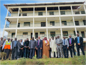 المدير التنفيذي لصندوق التضامن الإسلامي يفتتح مبنى كلية التمريض بفرع البنات في كابوجا