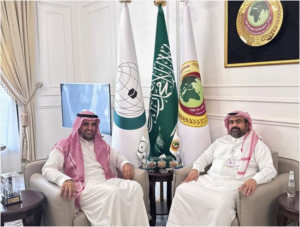 المدير التنفيذي لصندوق التضامن الإسلامي يستقبل الأمين العام السابق للمجلس الأعلى للشؤون الإسلامية بالسعودية