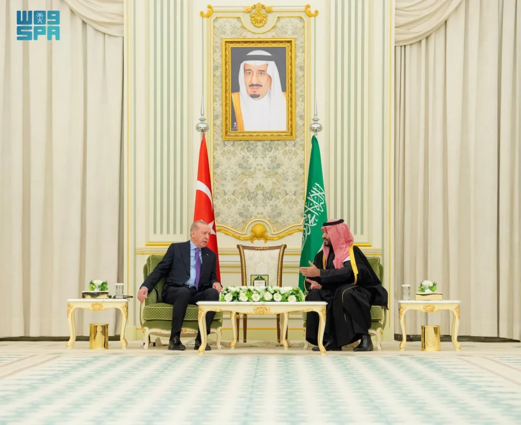 السعودية وتركيا تدعوان إلى تثبيت وقف إطلاق النار في قطاع غزة تمهيدا لعودة السلطة الفلسطينية لتولي مسؤولياتها