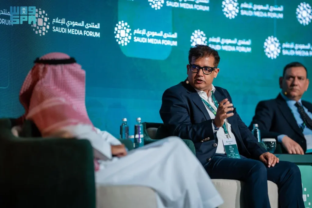 جلسة حوارية في المنتدى السعودي للإعلام تناقش العلاقة بين التقنيات الحديثة ومستقبل العمل الإعلامي