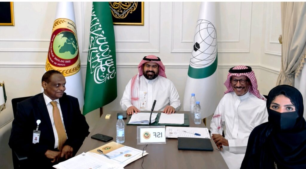 صندوق التضامن الإسلامي يوقع سبع اتفاقيات منح مالية لدعم مؤسسات المجتمع المدني في دولة فلسطين