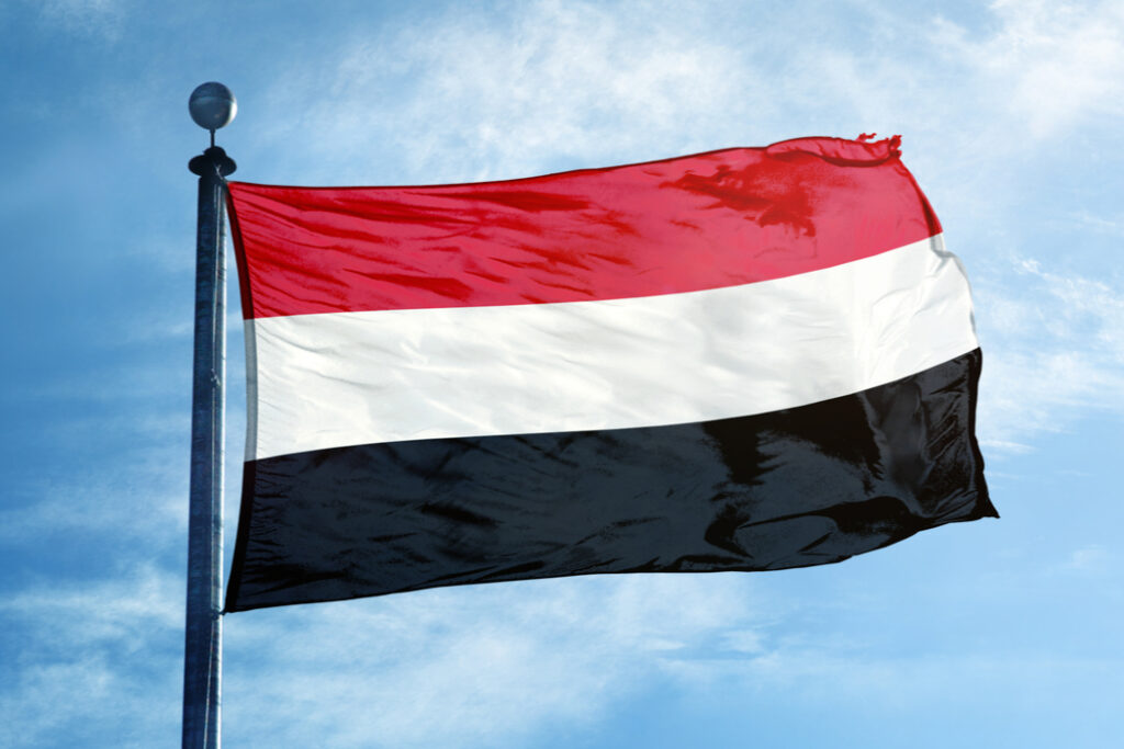 اليمن تطالب بإنهاء التهديد الإيراني المستمر على دول المنطقة
