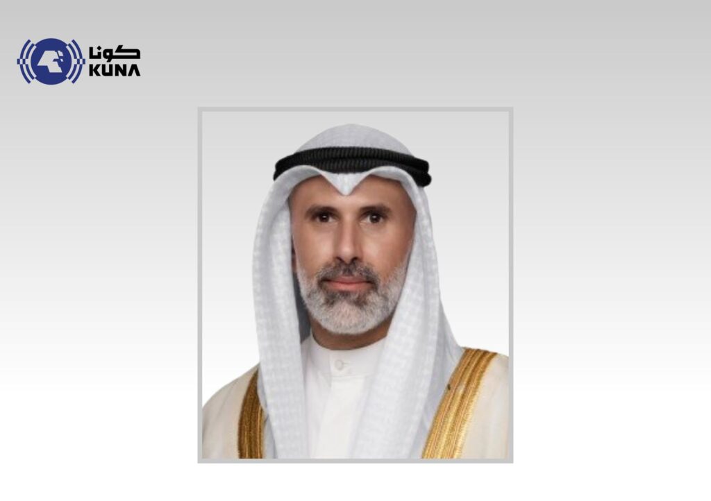Kuwaiti Foreign Minister discusses latest regional developments by phone with his Omani counterpart